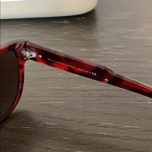 Stella McCartney Red and Brown Tortoise sunglasses - Picture 5 of 7